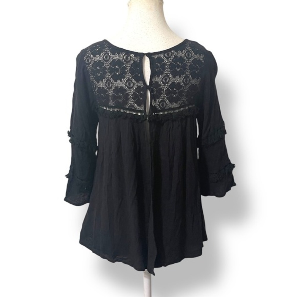 Umgee‎ Lace Crochet Tiered Bell Sleeve Blouse Small Black Boho Cottagecore